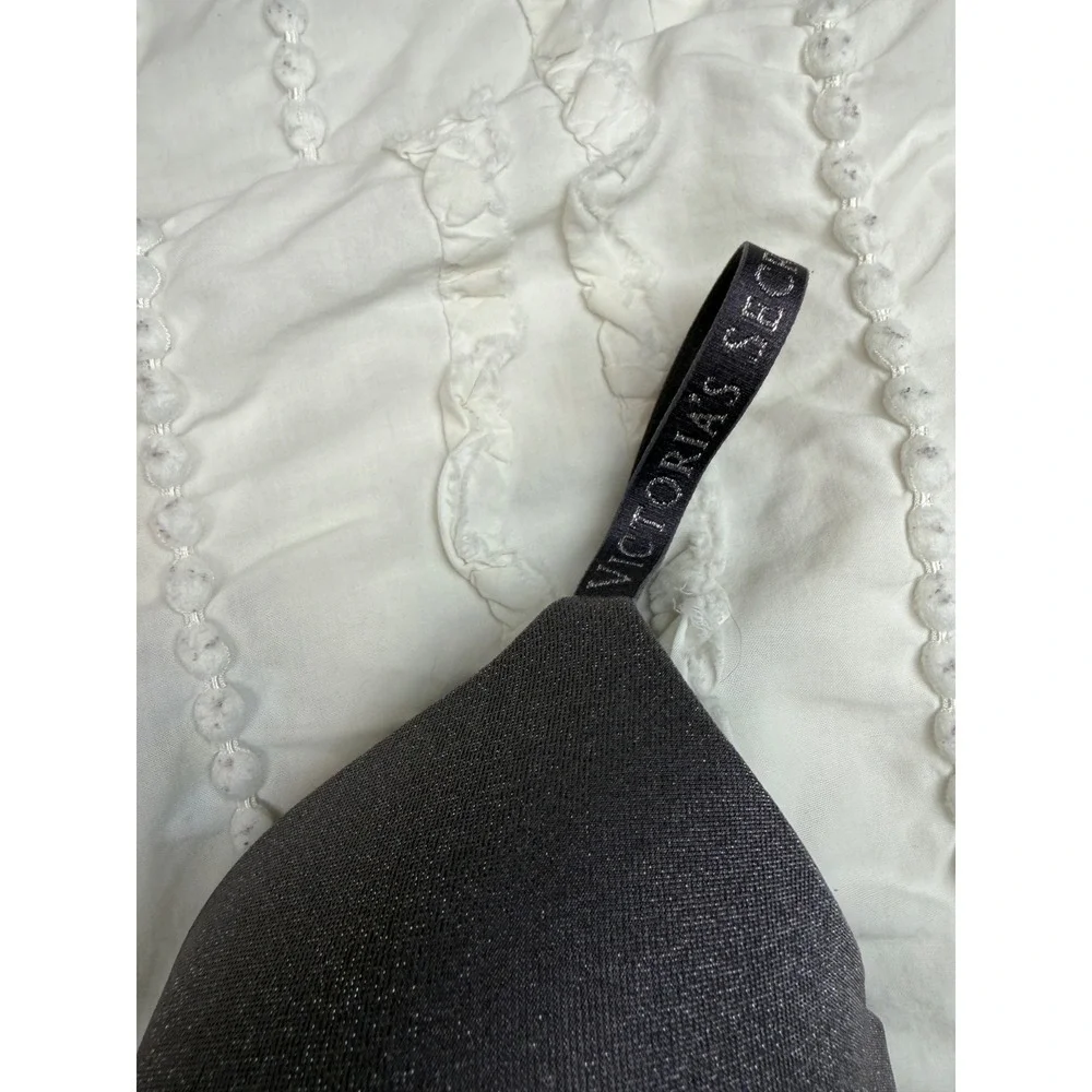 Victorias Secret T-Shirt Wireless Lightly Lined Bra Gray Shimmer 36DDD